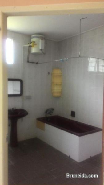 House for Rent at Jalan Utama Sungai Hanching Banglow - image 3