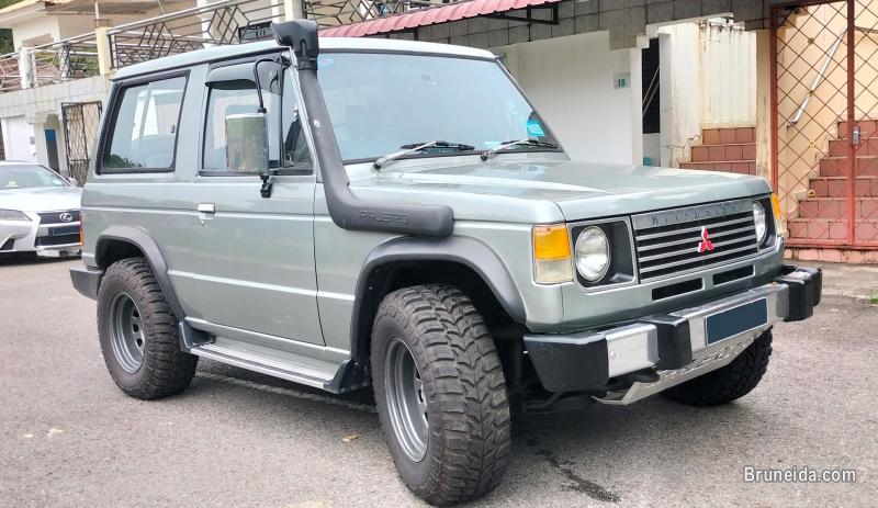 1986 Mitsubishi Pajero 4WD 2-Doors for sale - image 3