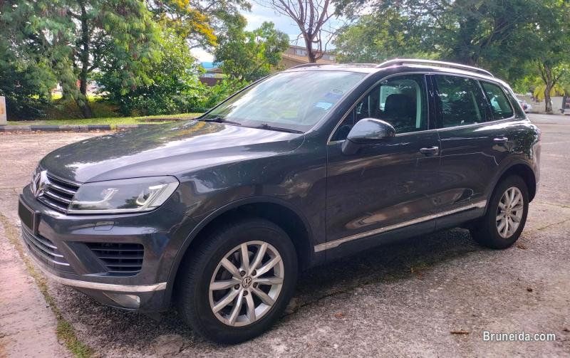 Pre-owned Volkswagen Touareg 3. 6 V6 for sale - image 3