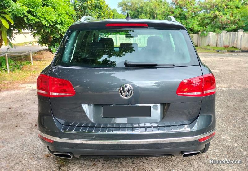 Pre-owned Volkswagen Touareg 3. 6 V6 for sale - image 4