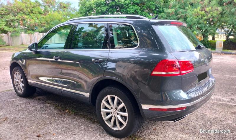 Pre-owned Volkswagen Touareg 3. 6 V6 for sale - image 6