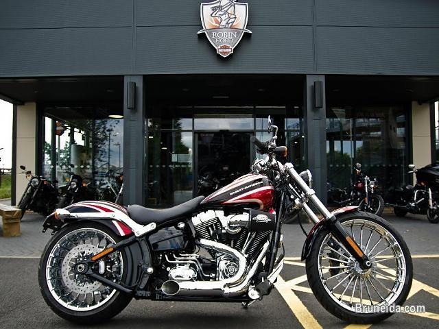 Harley-Davidson SOFTAIL FXSB BREAKOUT 1690cc - image 2