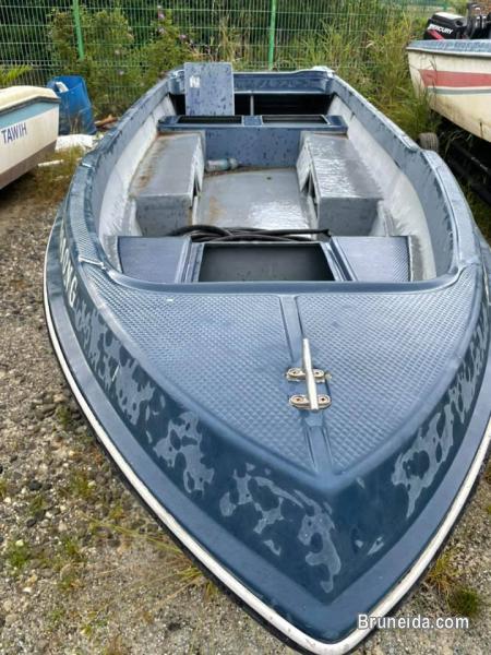 BOATS FOR SALE - image 8