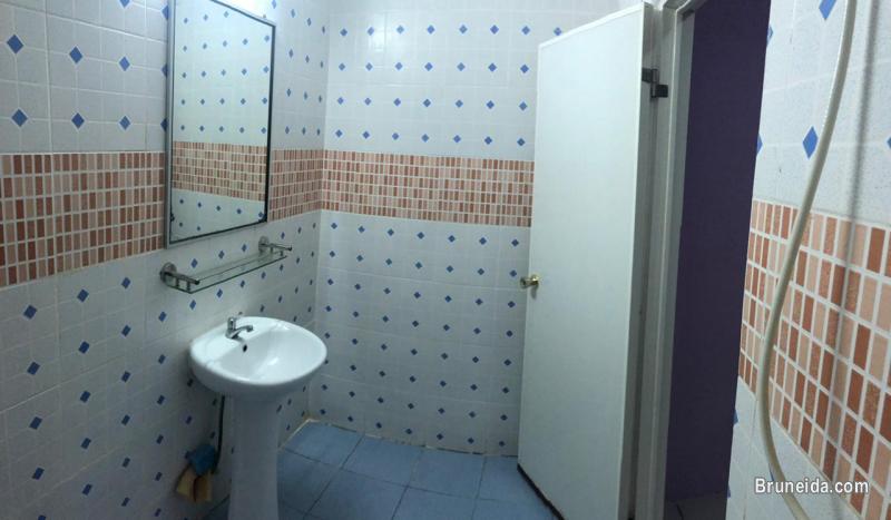 Room For Rent - image 3