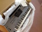 Yamaha Tyros5 61-Key Arranger Workstation