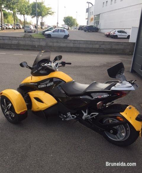 CAN-AM SPYDER RS SM5 First edition - image 3