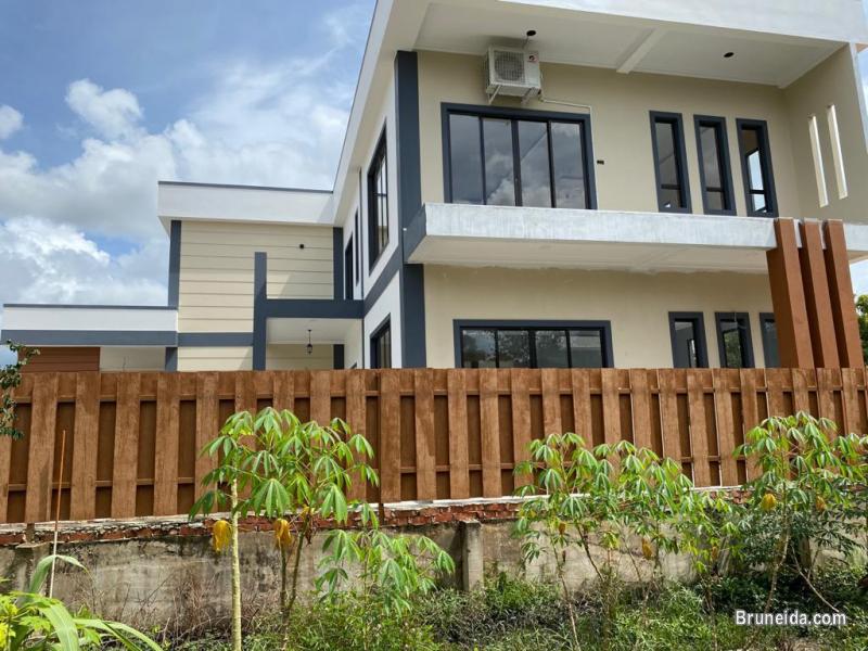 2 Storey Detached House @PARIT - image 2