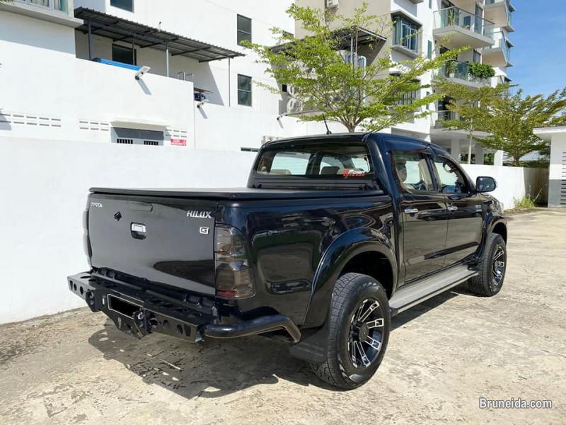 2012 Toyota Hilux 4WD 3. 0 Diesel - image 2