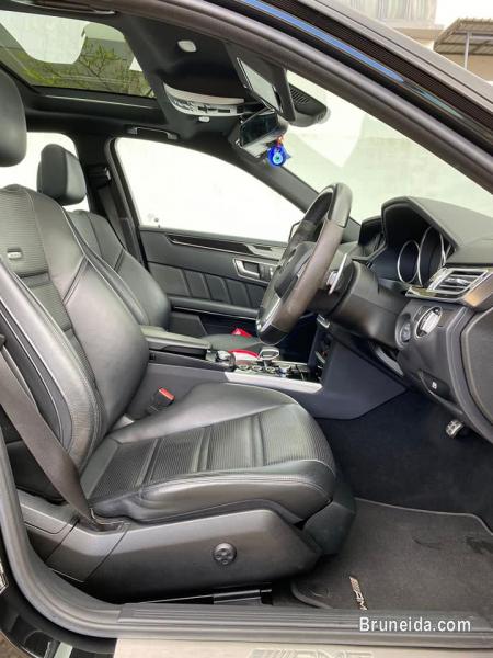 Mercedes E63 AMG V8 for sale - image 4