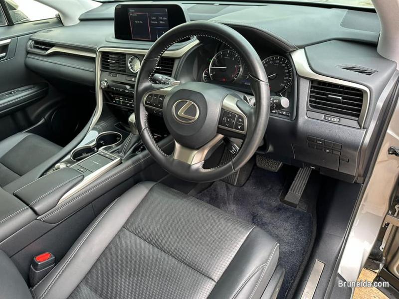 Local Lexus RX300 for sale - image 3