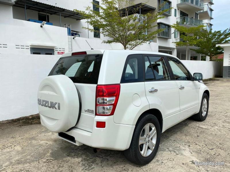 Suzuki Grand Vitara 2. 0 - image 2