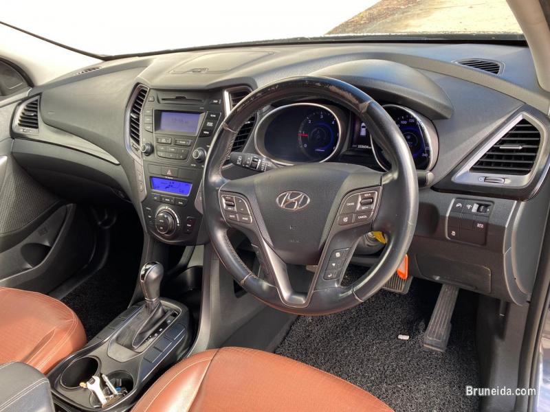 Hyundai Santafe 4WD - image 3
