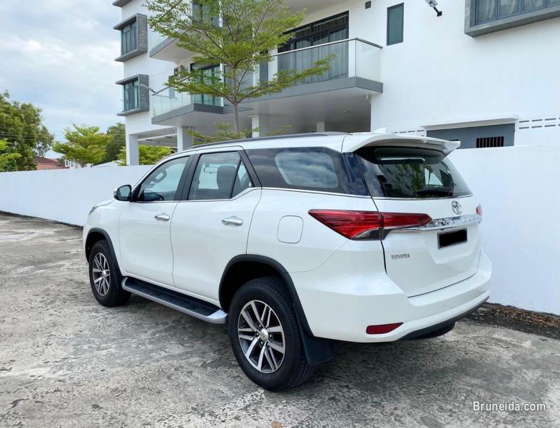 Toyota Fortuner 2. 7L Petrol - image 2