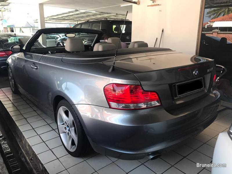 BMW 120i Convertible - image 2