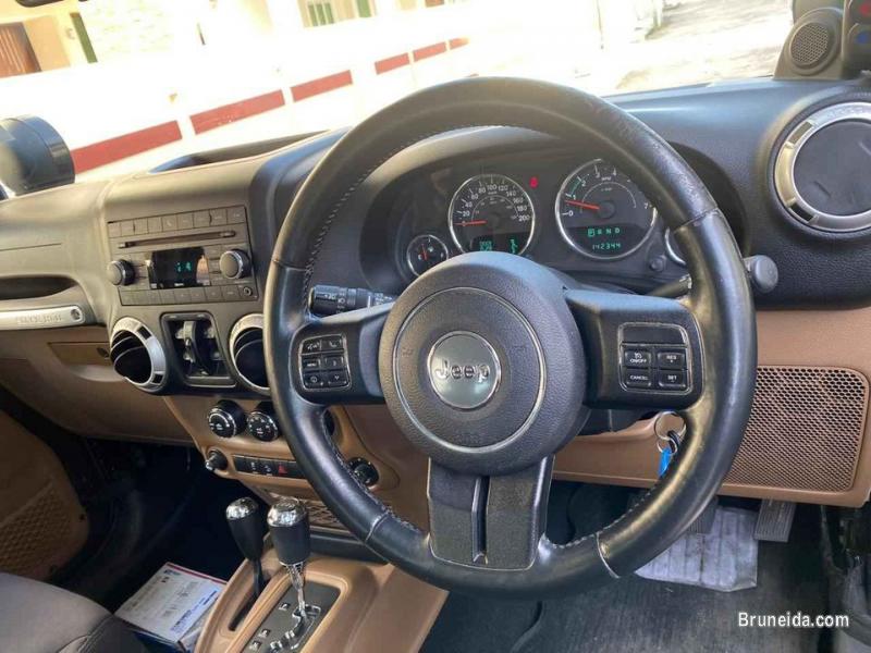 Jeep Wrangler Unlimited 3. 6 V6 - image 3