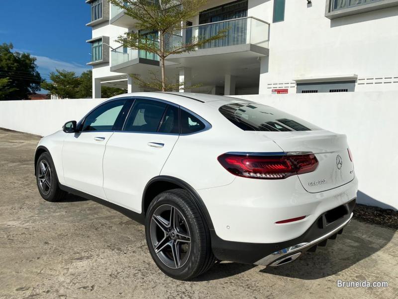 Mercedes GLC300 Coupe AMG Line 4matic - image 2