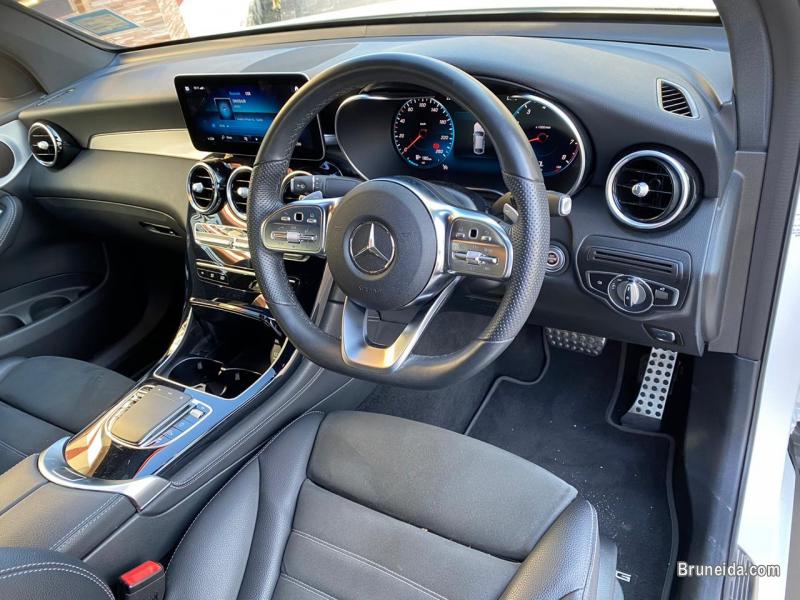Mercedes GLC300 Coupe AMG Line 4matic - image 3