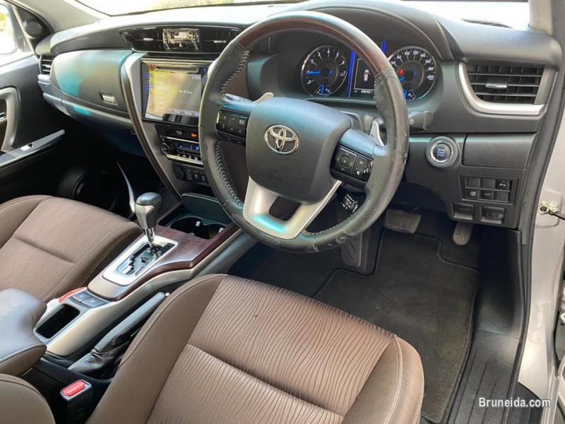 Toyota Fortuner 2. 7L Petrol - image 3