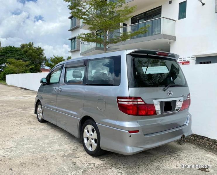 Toyota Alphard 2. 4 8-seater - image 2