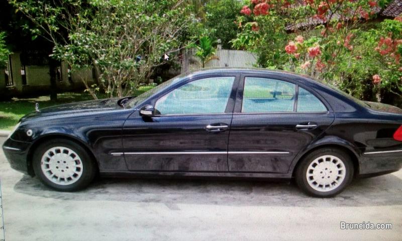 Mercedes-Benz E240 Elegance 2005 - image 3