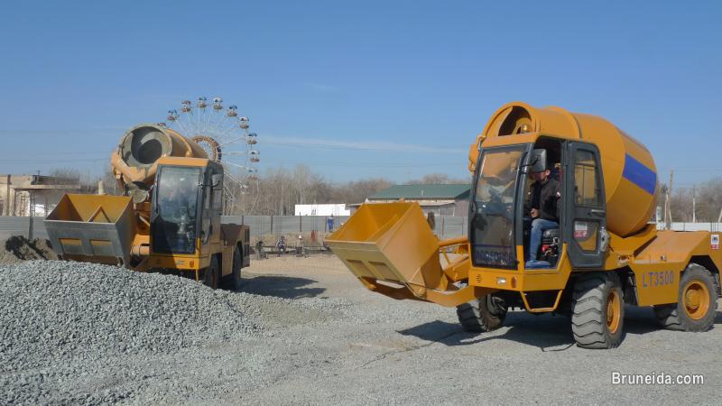 Sell mobile self loading concrete mixer truck - image 3