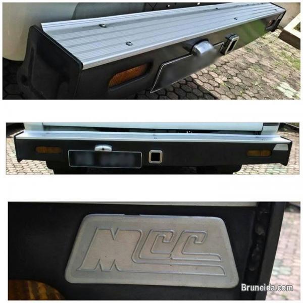 Toyota Hilux 2013 model - image 2