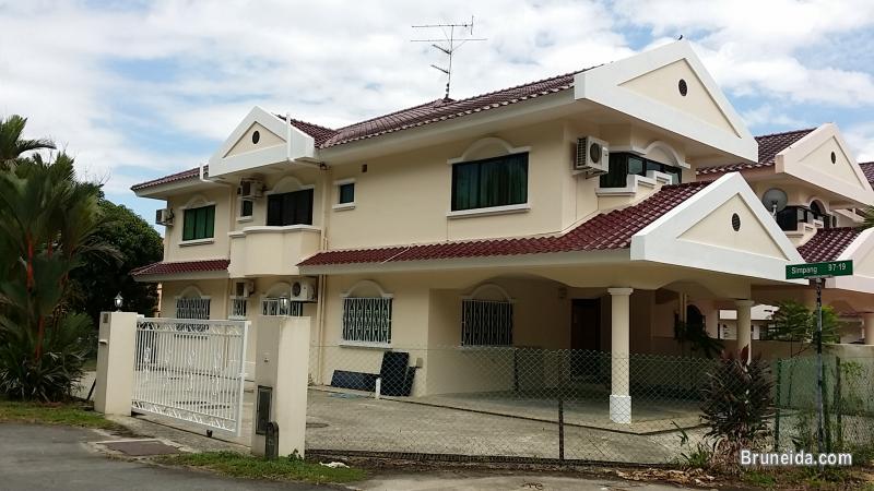 Picture of Semi-D in KIARONG for Sale, 0. 111 acre fully furnished $348K neg