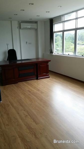 BIG MODERN Office ROOM for RENT at Tungku Link $498 - image 2