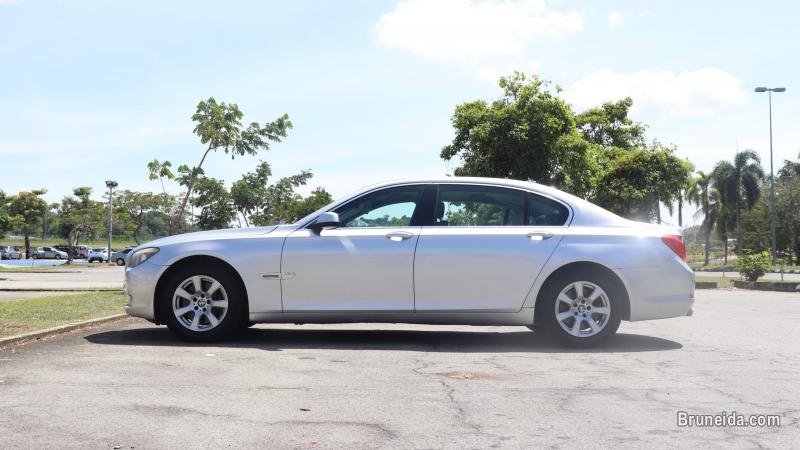 Pre-owned BMW 730iL F02 for sale - image 3