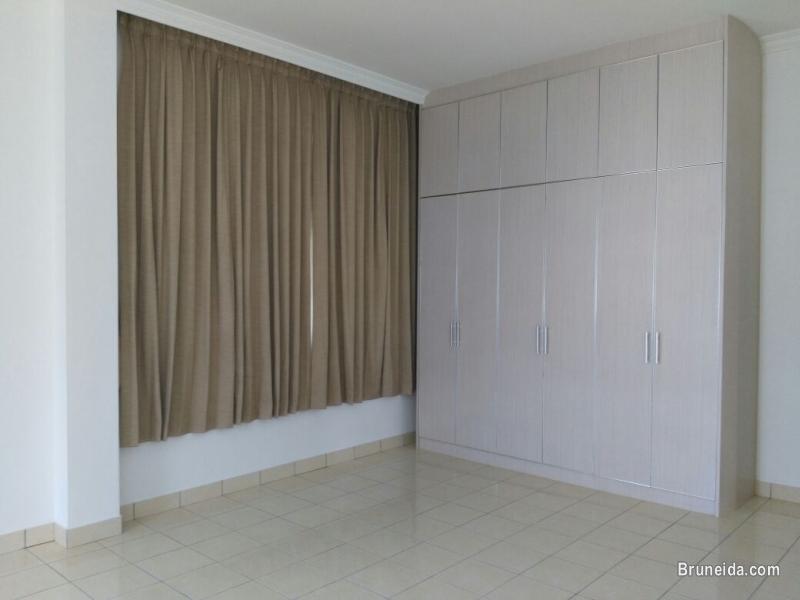 New Detached House for Rent - image 11