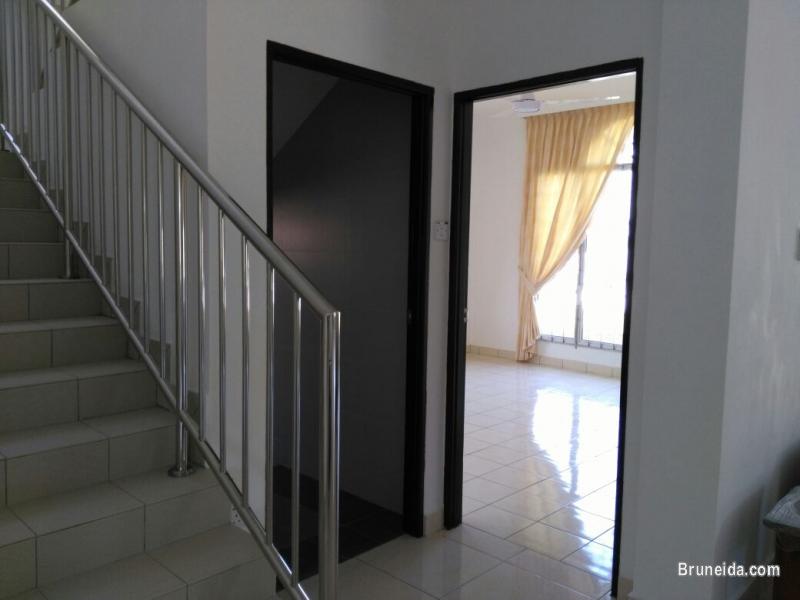 New Detached House for Rent - image 7