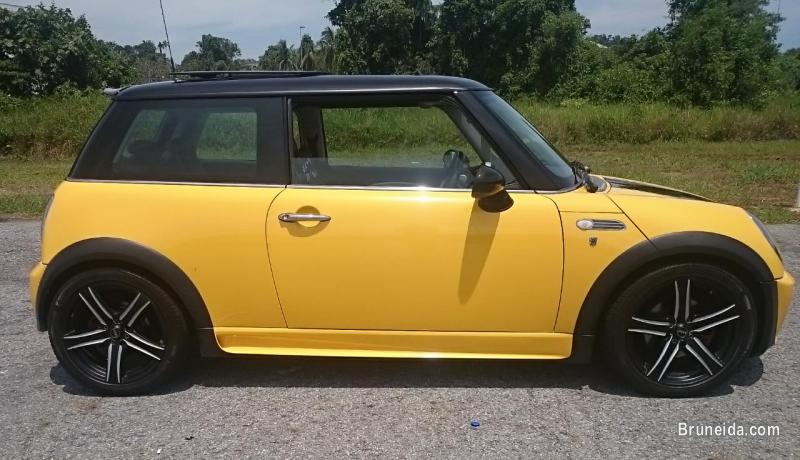 Mini Cooper - image 2