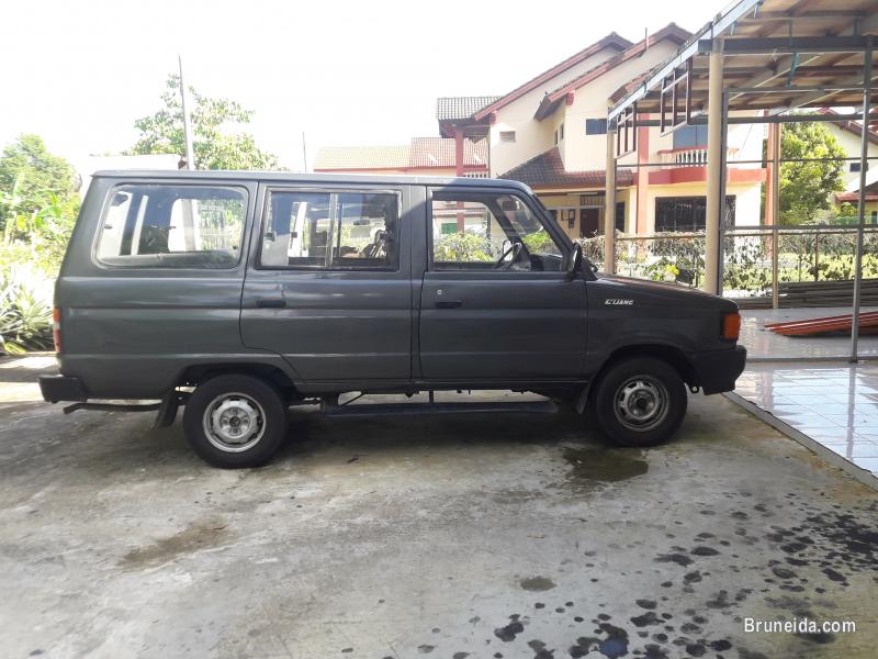 Toyota Kijang - image 2