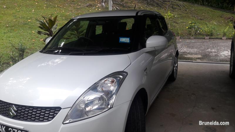 Very Low Mileage, excellent condition Suzuki Swift - image 5