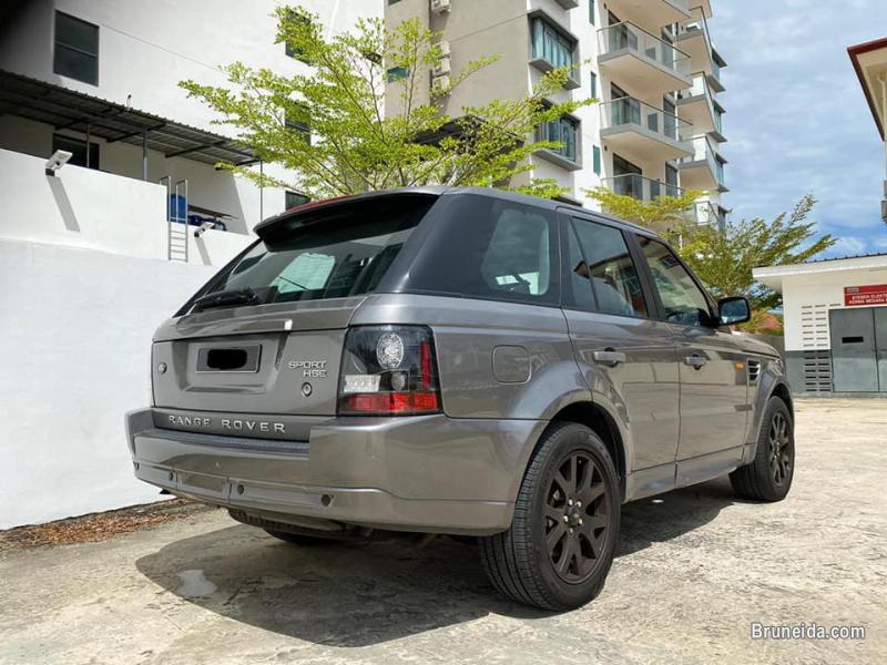Range Rover Sport HSE - image 2