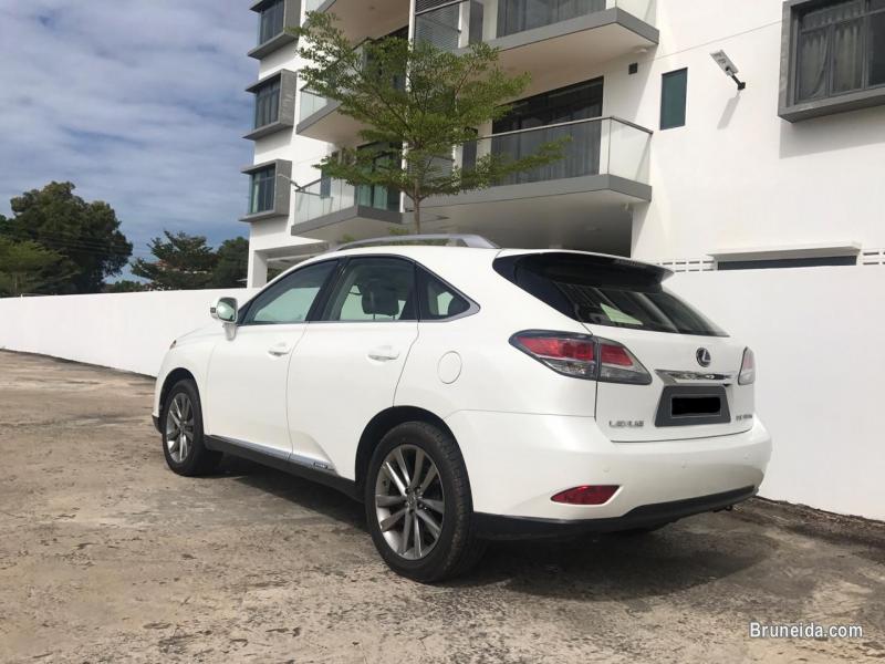 Lexus RX450H - image 2