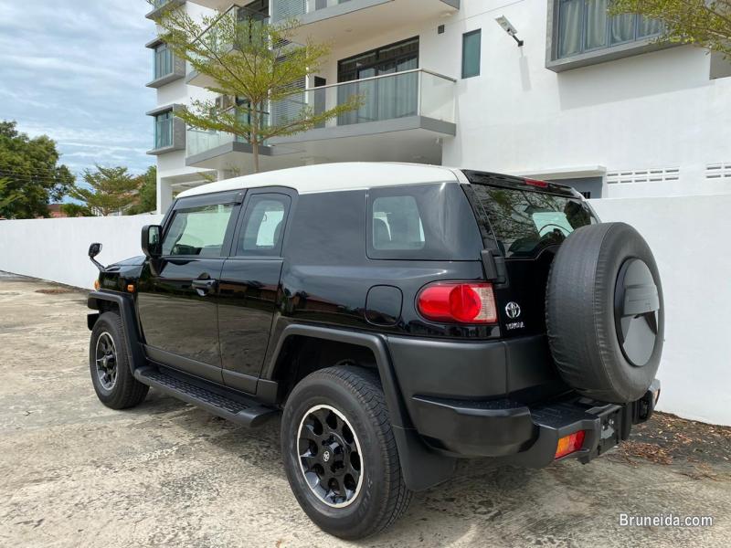 FJ CRUISER 4. 0 cc - image 2