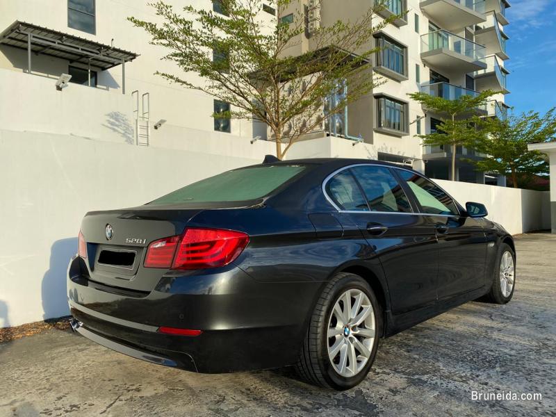 BMW 528i (Twin Turbo) - image 2