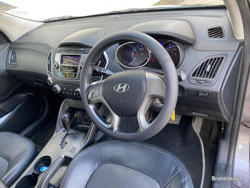 Hyundai Tucson 2. 0 GLS 2WD (High Spec) - image 3