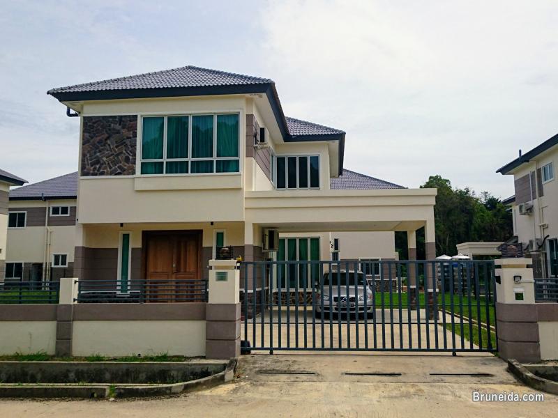 Bebatik Villa Detached House for Rent - image 1