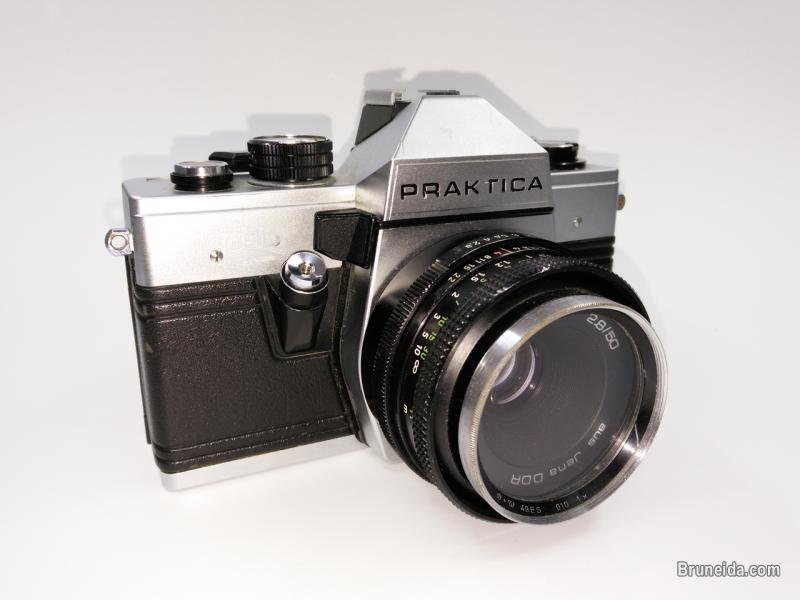 Pictures of Vintage camera for collector's