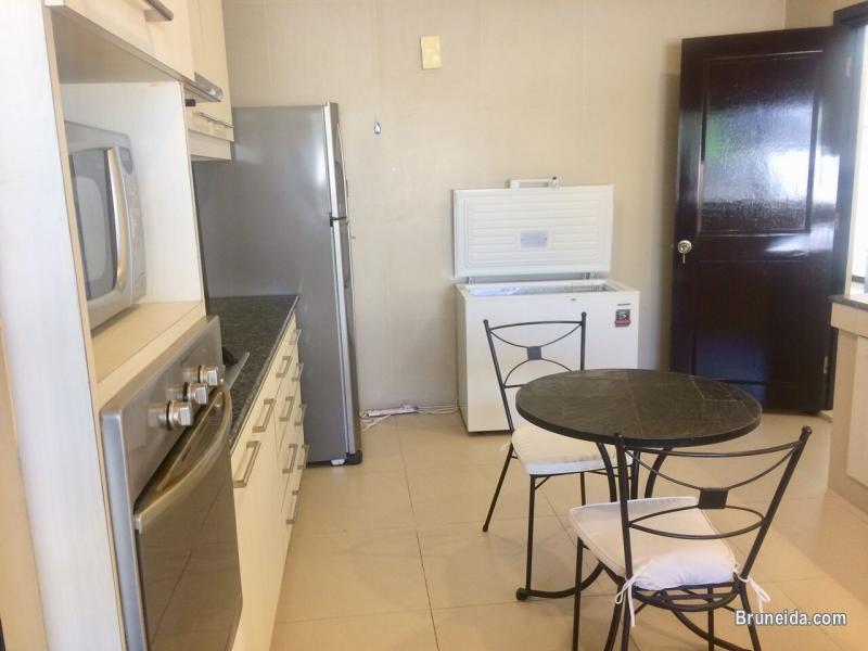 GREAT OFFER! 4 BEDROOM w/ SWIMMING POOL for RENT! - image 6