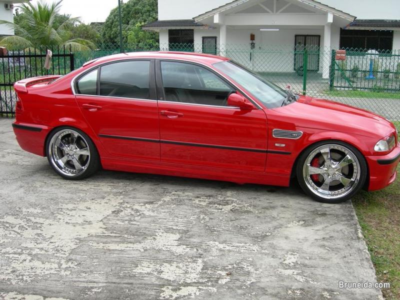 BMW 330i E46 - image 2