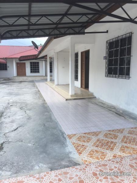 HOUSE FOR RENT AT MANGGIS DUA (CENTRAL LOCATION) - image 5