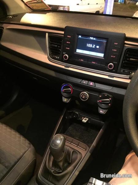 Kia Rio ( 2017 ) 1. 4L manual - image 6