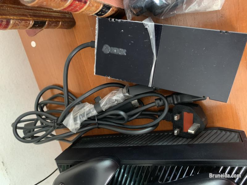 XBOX ONE for sale w/ two controllers and 13 games - image 5