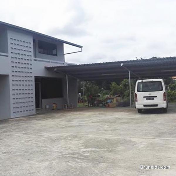 NEWLY RENOVATED DETACHED HOUSE FOR RENT - image 2