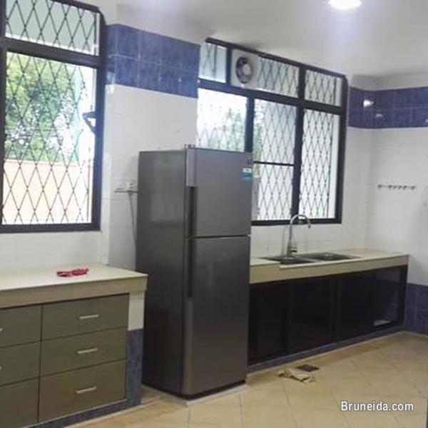 NEWLY RENOVATED DETACHED HOUSE FOR RENT - image 6