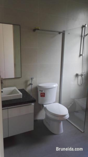 Modern Design Double storey Linked Semi-Detached for rent - image 12