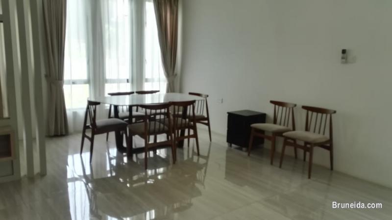 Modern Design Double storey Linked Semi-Detached for rent - image 5